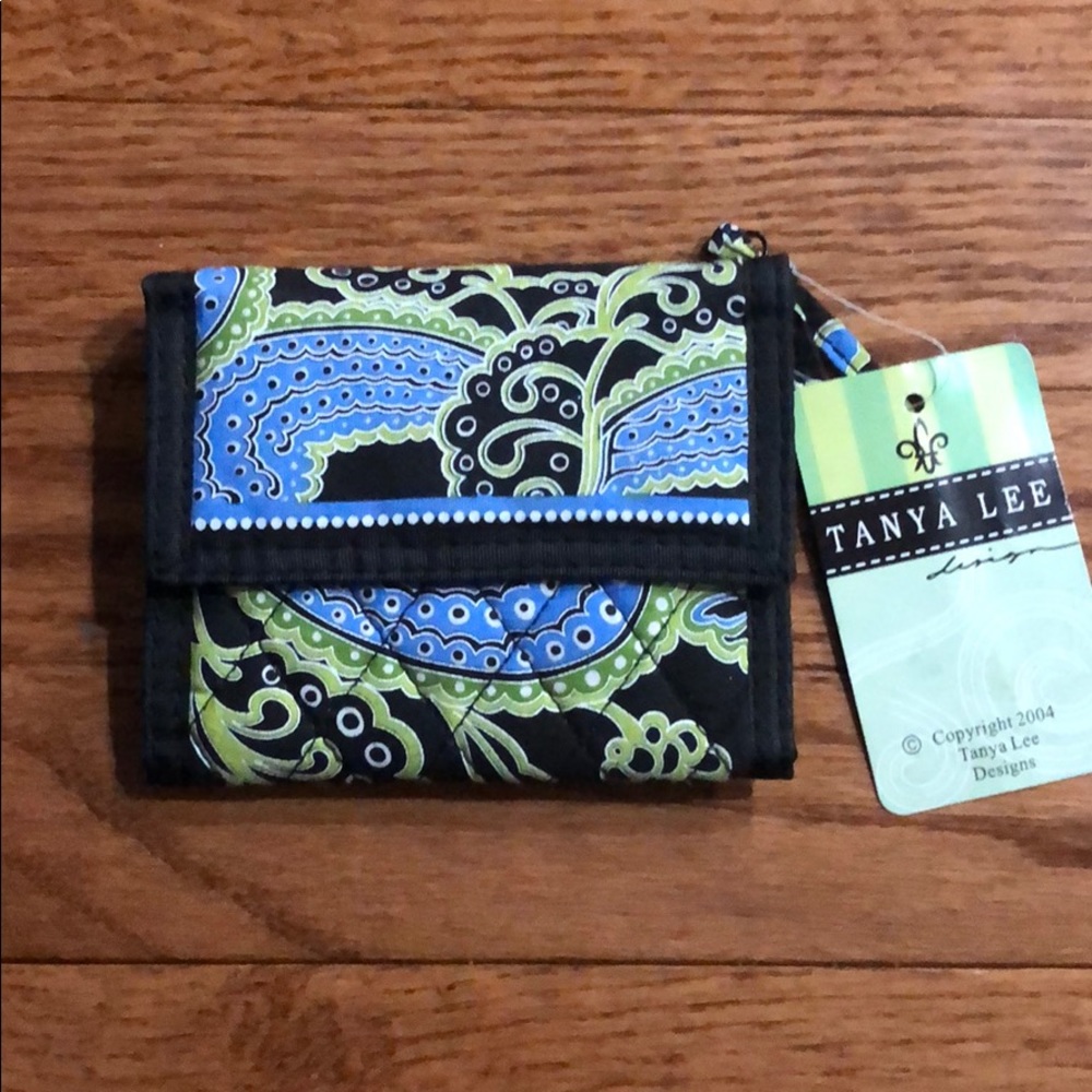 NWT Tanya Lee Design trifold billfold.